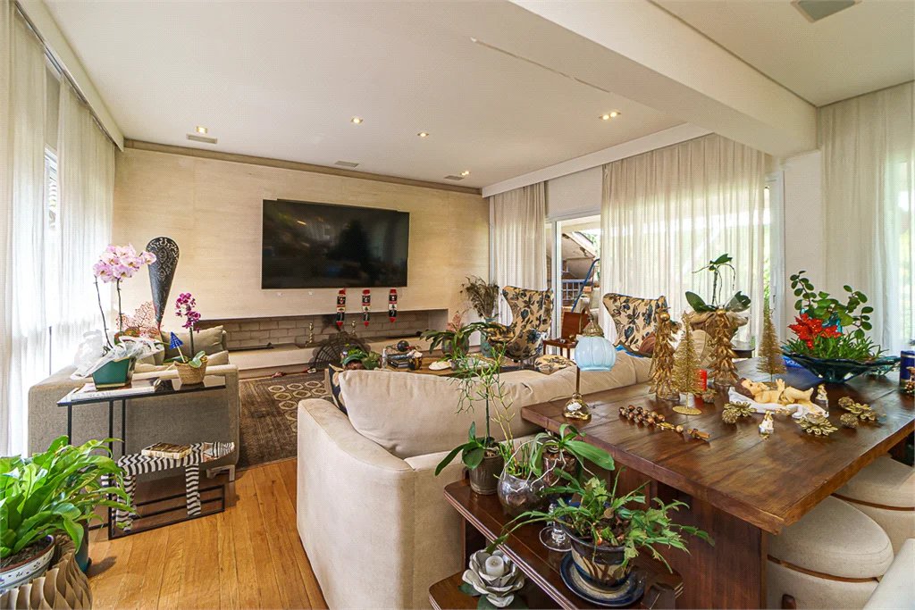Casa à venda com 5 suítes em Jardim Morumbi, São Paulo, SP