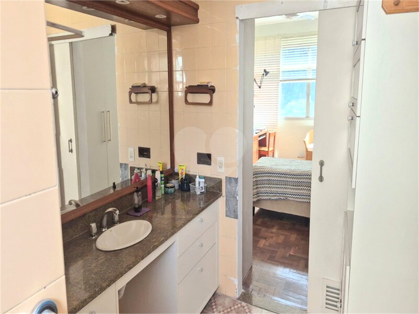 Apartamento à venda com 3 quartos, sendo 1 suíte, em Cosme Velho, Rio de Janeiro, RJ