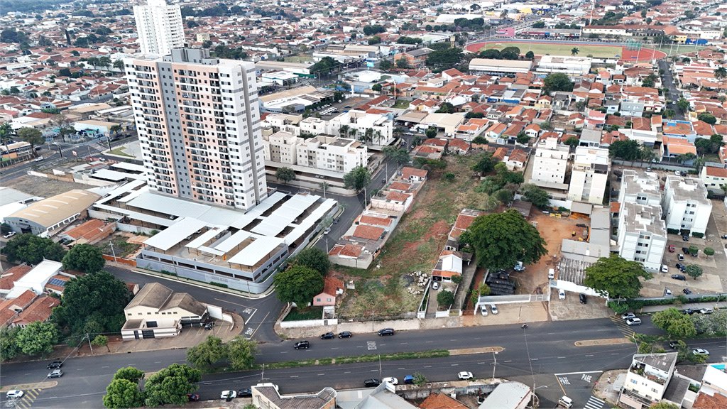 Terreno à venda no Centro, Araraquara, SP