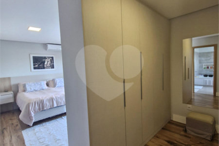 Casa à venda com 5 quartos, sendo 3 suítes, no condomínio Residencial Terras de Vinhedo, Vinhedo - SP