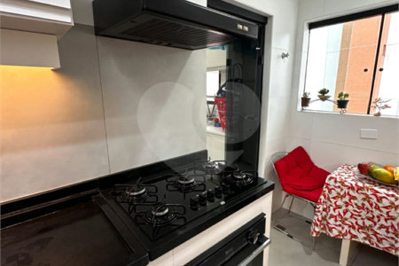 Apartamento à venda com 3 quartos, sendo 1 suíte, em Vila Regente Feijó, São Paulo, SP