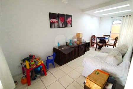 Casa à venda com 3 quartos, sendo 1 suíte, no condomínio Grand Family, Rio de Janeiro - RJ