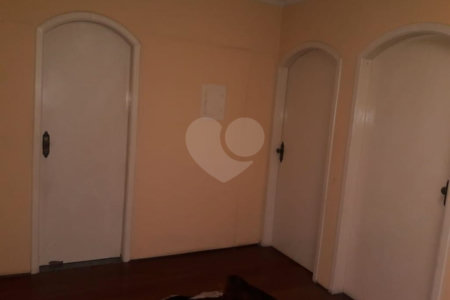 Sobrado à venda com 4 quartos em Vila Medeiros, São Paulo, SP