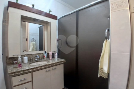 Casa à venda com 3 quartos, sendo 1 suíte,  em Esplanada Mendes Moraes, São Roque, SP