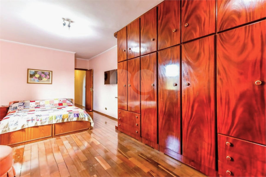 Sobrado à venda com 4 quartos, sendo 1 suíte, em Vila Nova Mazzei, São Paulo, SP
