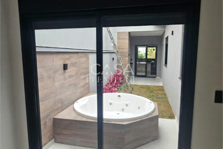 Casa em condomínio à venda com 3 quartos, sendo 1 suíte, em Jardim Residencial Jardim, Sorocaba, SP