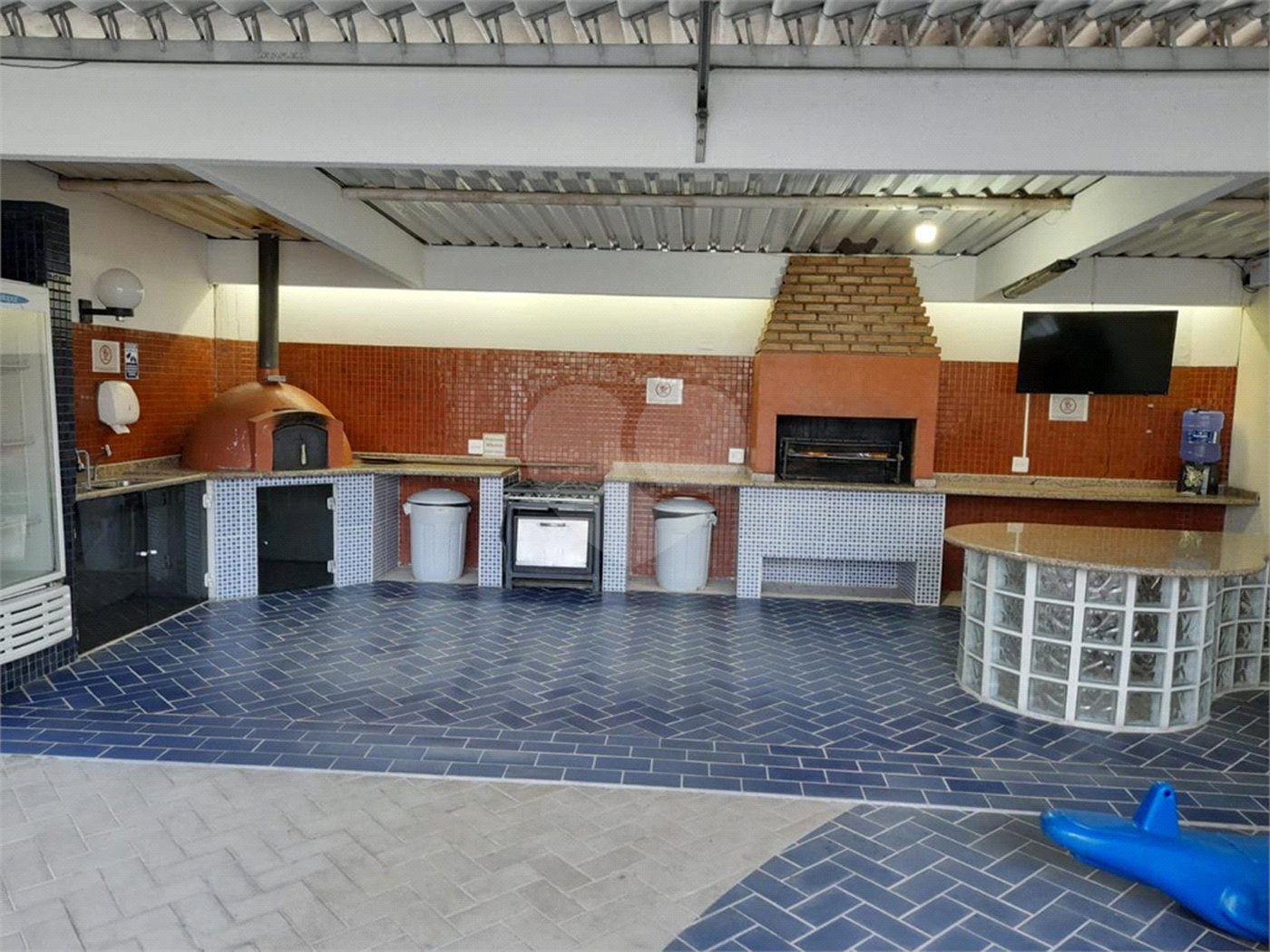 Apartamento à venda com 3 quartos, sendo 1 suíte,  no Centro, Mogi das Cruzes, SP