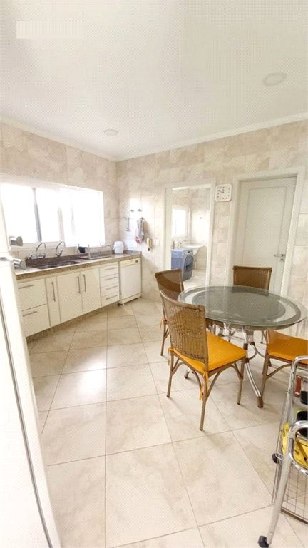 Casa à venda com 3 suítes no condomínio Residencial Parque Arco-íris, Atibaia - SP