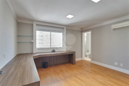 Apartamento à venda com 4 suítes em Campo Belo, São Paulo, SP