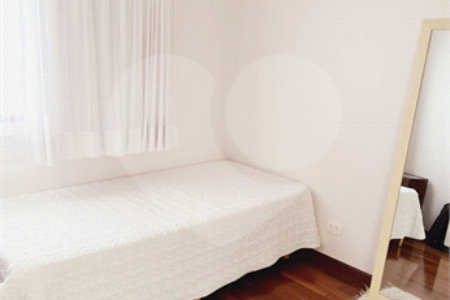 Apartamento à venda com 3 quartos, sendo 2 suítes, em Vila Monte Alegre, São Paulo, SP
