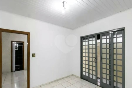 Casa à venda com 4 quartos, sendo 2 suítes, em Jardim Coimbra, São Paulo, SP