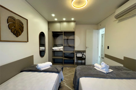 Apartamento à venda com 2 quartos, sendo 1 suíte, em Taperapuan, Porto Seguro, BA