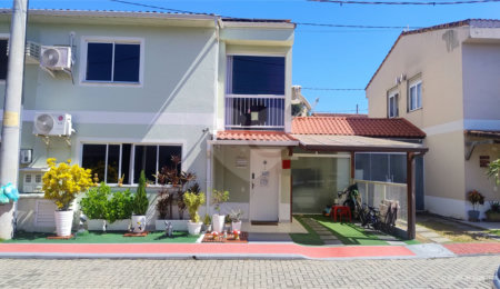 Casa à venda com 2 quartos, sendo 1 suíte,  no condomínio Olympia Park Residence, Rio de Janeiro - RJ
