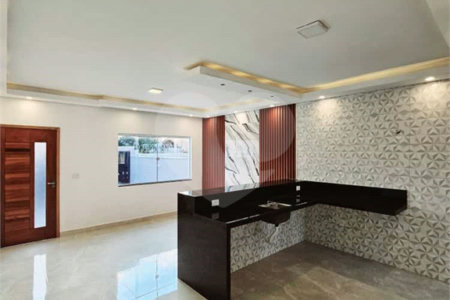 Casa à venda com 2 quartos, sendo 1 suíte, em Jardim Cambuci, Mogi das Cruzes, SP