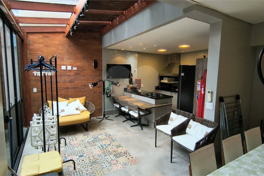 Casa à venda com 4 quartos, sendo 3 suítes, no condomínio Da Serra, São Paulo - SP