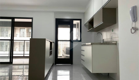 Apartamento à venda com 2 quartos, sendo 1 suíte,  em Jardim das Acácias, São Paulo, SP