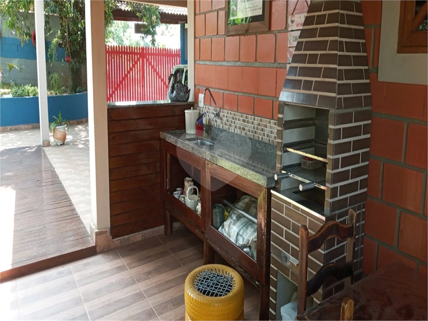 Chácara à venda com 3 quartos, sendo 2 suítes,  em Monterrey, Louveira, SP