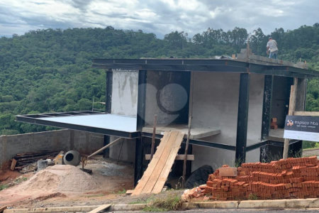 Terreno à venda com 4 quartos, sendo 5 suítes,  no condomínio Quintas da Boa Vista, Atibaia - SP
