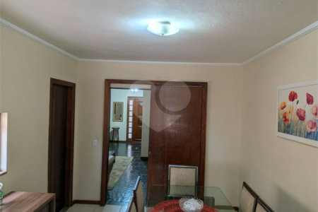 Casa à venda com 3 quartos, sendo 1 suíte,  em Vila Pompéia, São Paulo, SP
