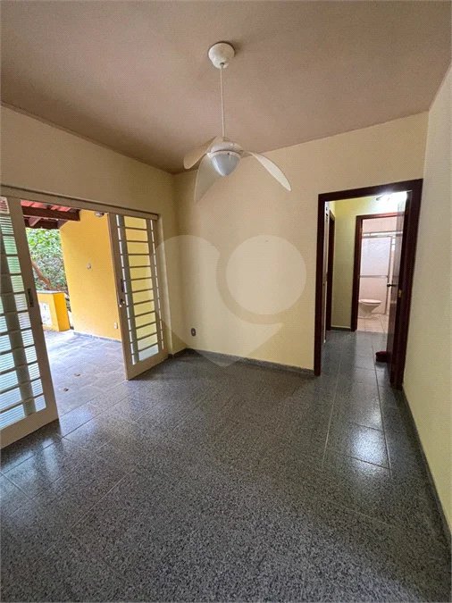 Chácara à venda com 3 quartos, sendo 1 suíte, em Bosque, Vinhedo, SP