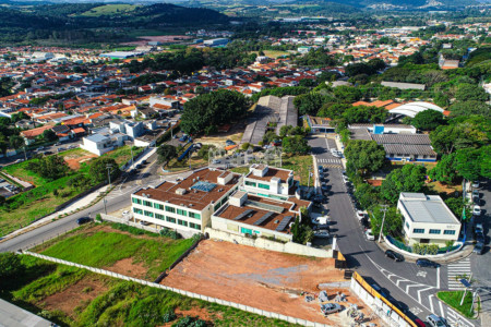 Terreno à venda no Centro, Atibaia, SP