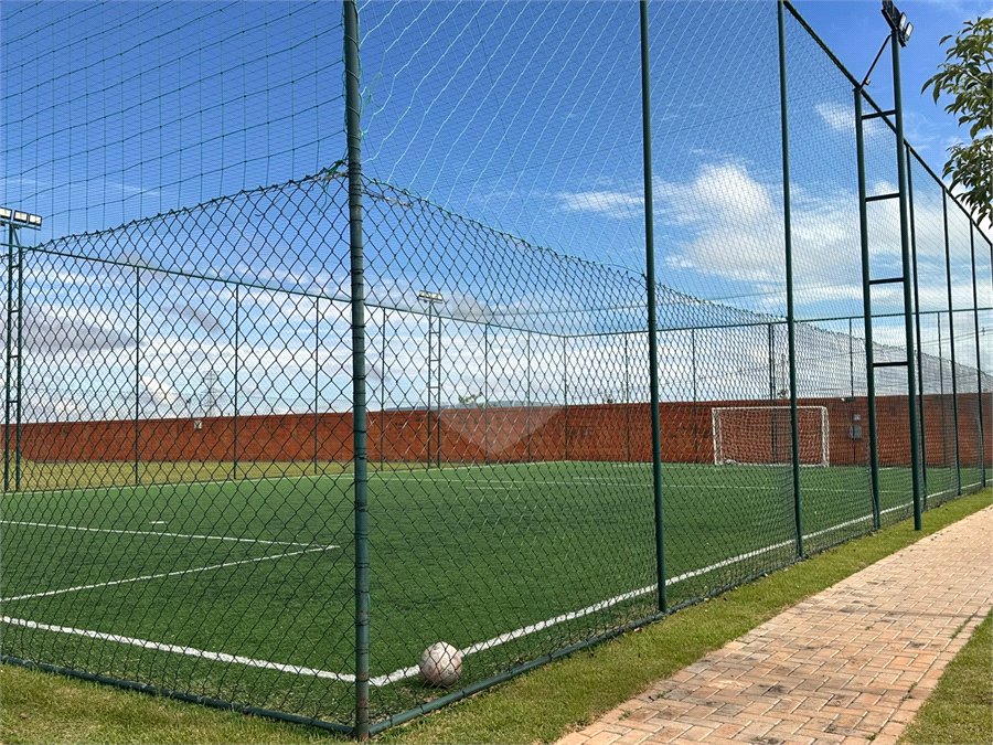 Casa à venda com 3 quartos, sendo 1 suíte, no condomínio Residencial Villagio Wanel, Sorocaba - SP