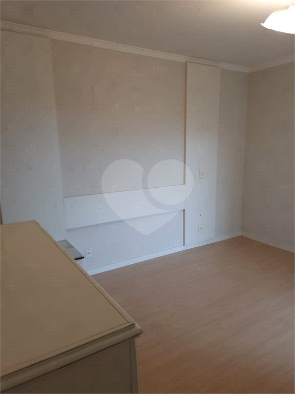 Apartamento à venda ou para alugar com 3 quartos, sendo 1 suíte, em Cidade São Francisco, São Paulo, SP