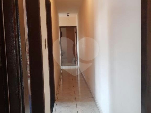 Sobrado à venda com 3 quartos, sendo 1 suíte,  em Parada Inglesa, São Paulo, SP
