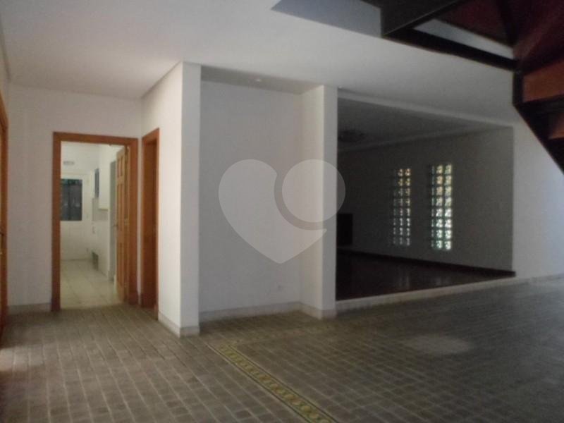 Casa à venda com 4 suítes no condomínio Jardim das Azaléias, São Paulo - SP