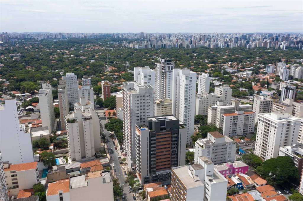 Apartamento à venda ou para alugar com 1 suíte em Pinheiros, São Paulo, SP