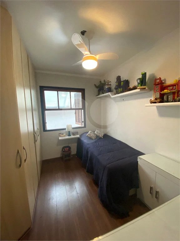 Casa à venda com 3 quartos, sendo 1 suíte, no condomínio Residencial Santa Teresinha, São Paulo - SP