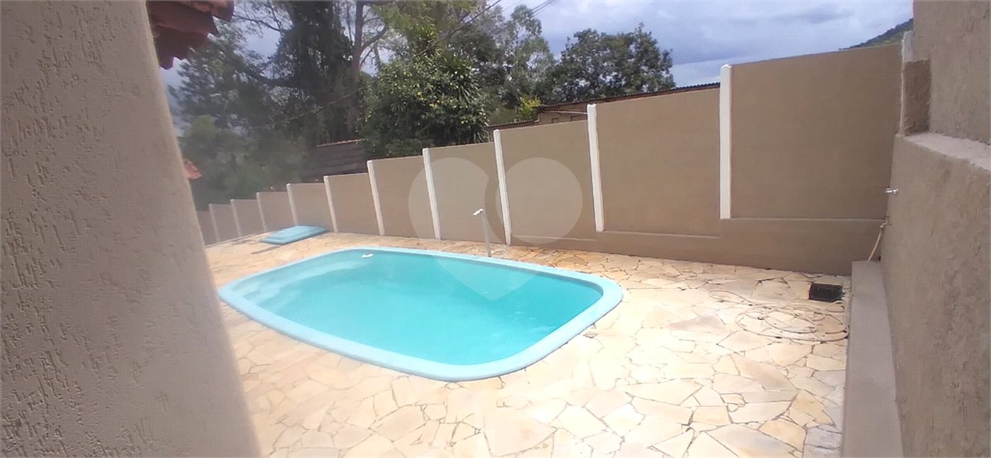Casa Térrea à venda com 2 quartos em Caceia, Mairiporã, SP