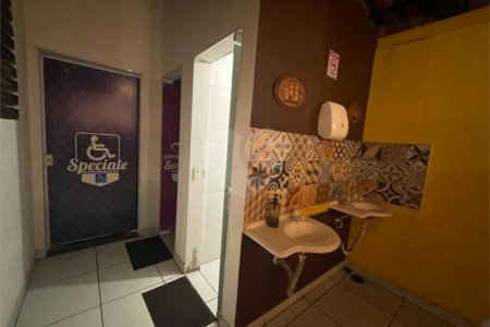 Sobrado à venda com 2 quartos, sendo 1 suíte, em Estância Balneária Hawai, Caraguatatuba, SP