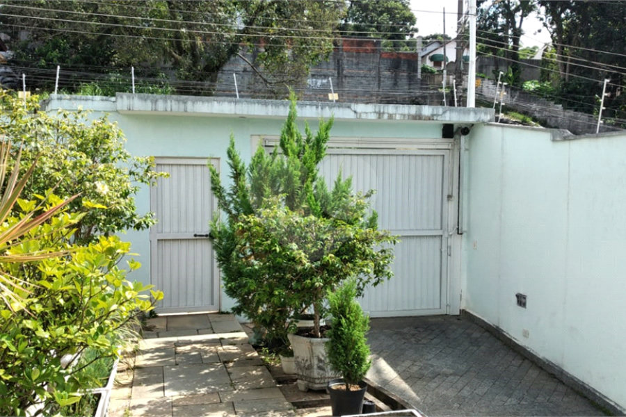 Sobrado à venda com 4 quartos, sendo 2 suítes, em Horto, São Paulo, SP