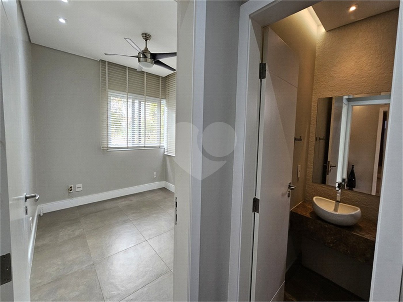 Casa à venda com 5 suítes no condomínio Jardim Vila Paradiso, Indaiatuba - SP