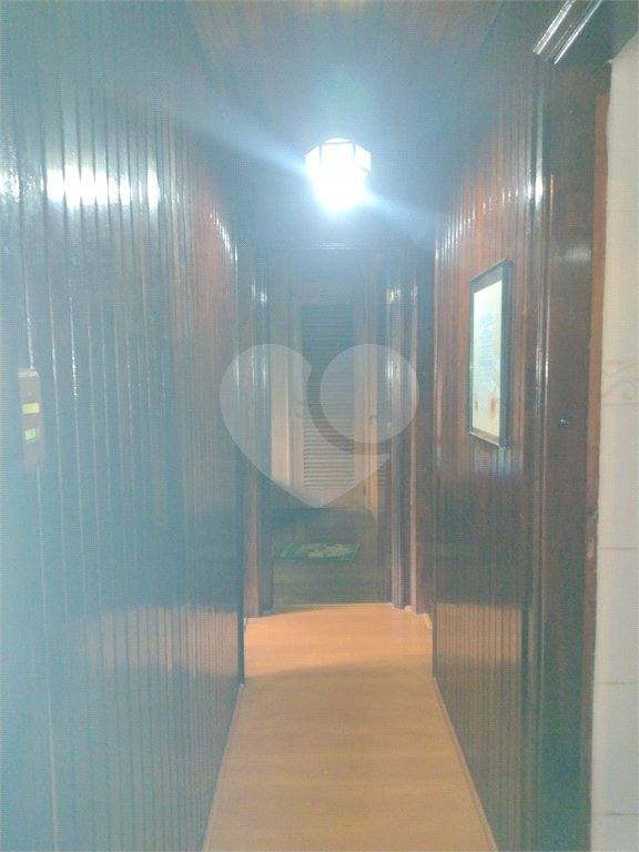 Casa à venda com 4 quartos, sendo 2 suítes,  no condomínio Cinco Lagos, Mairiporã - SP