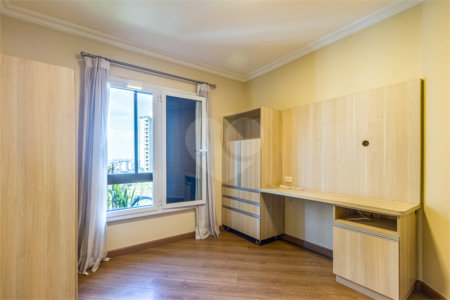 Apartamento à venda com 3 quartos, sendo 2 suítes, em Vila Andrade, São Paulo, SP