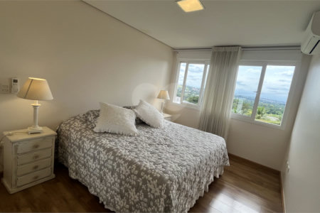 Casa a Venda no Condomínio Porto Atibaia com 4 dormitórios