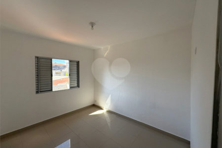 Sobrado à venda com 2 quartos em Jardim Monte Cristo, Suzano, SP
