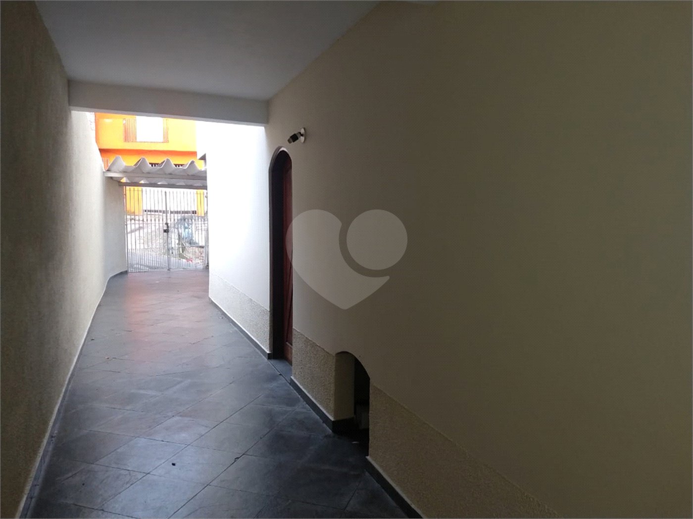 Sobrado à venda com 3 quartos, sendo 1 suíte, em Tremembé, São Paulo, SP