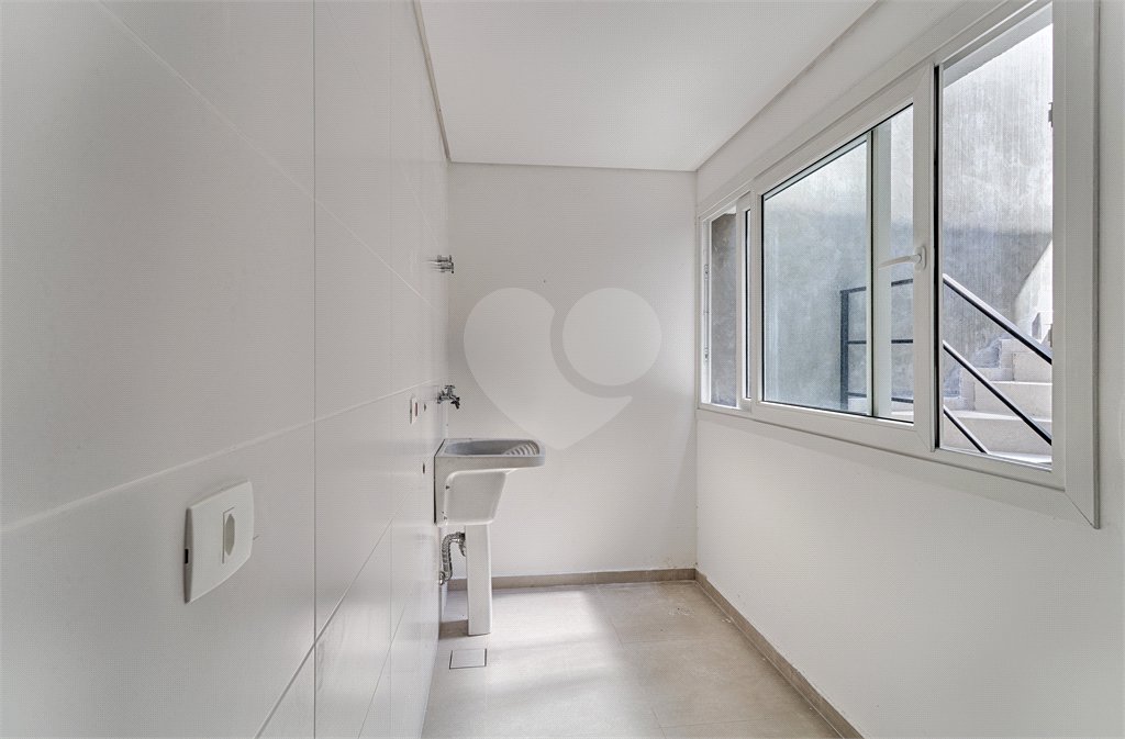 Casa à venda com 4 suítes no condomínio Edifício Jade, São Paulo - SP