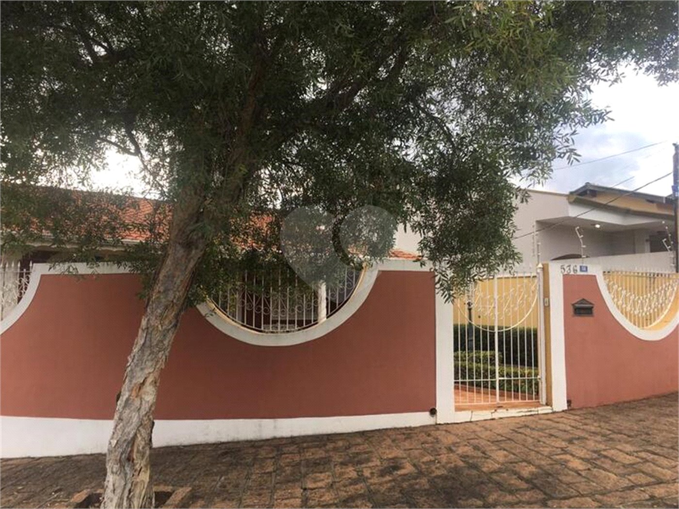 Casa à venda com 5 quartos, sendo 3 suítes, em Vila Almeida, Indaiatuba, SP