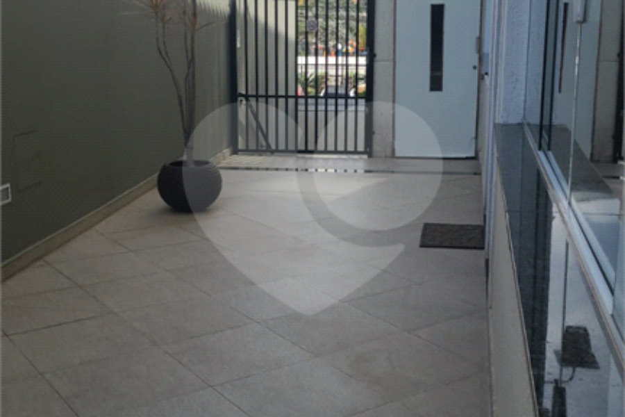 Casa à venda ou para alugar com 2 suítes no condomínio Santa Teresinha, São Paulo - SP