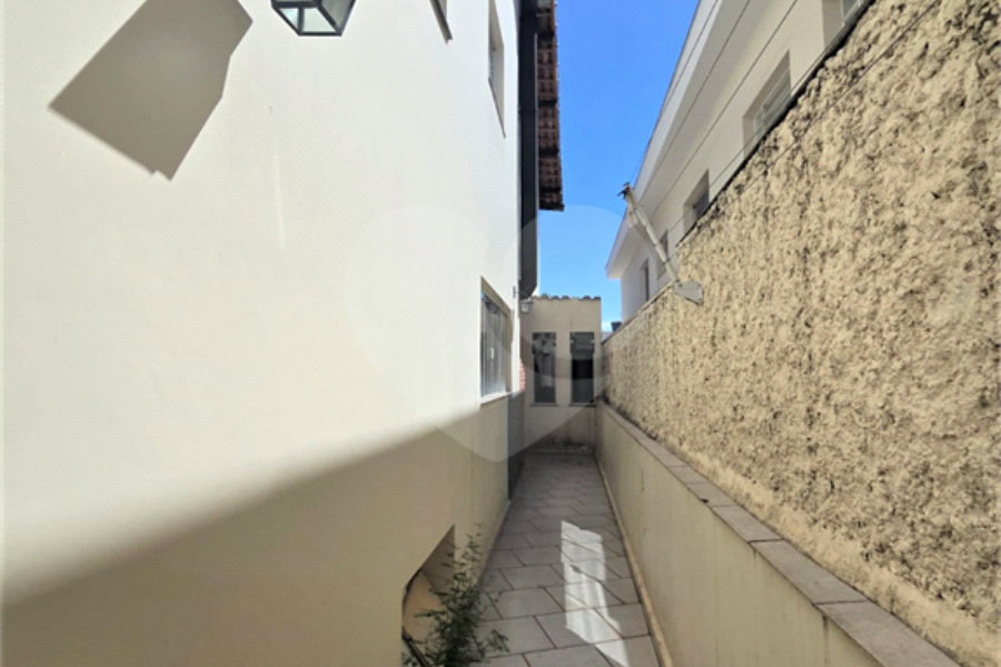 Sobrado à venda ou para alugar com 3 quartos, sendo 2 suítes,  em Vila Lucia, São Paulo, SP