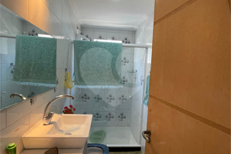 Sobrado à venda com 3 quartos, sendo 1 suíte, em Santíssimo, Rio de Janeiro, RJ