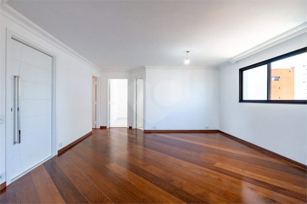 Apartamento à venda com 4 quartos, sendo 3 suítes, em Campo Belo, São Paulo, SP