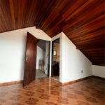 Sobrado à venda com 6 quartos, sendo 4 suítes,  em Vila Oliveira, Mogi das Cruzes, SP