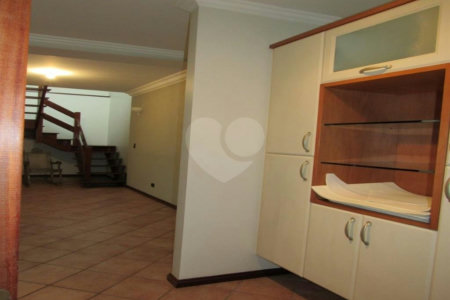 Sobrado à venda com 3 quartos, sendo 1 suíte, em Brooklin, São Paulo, SP