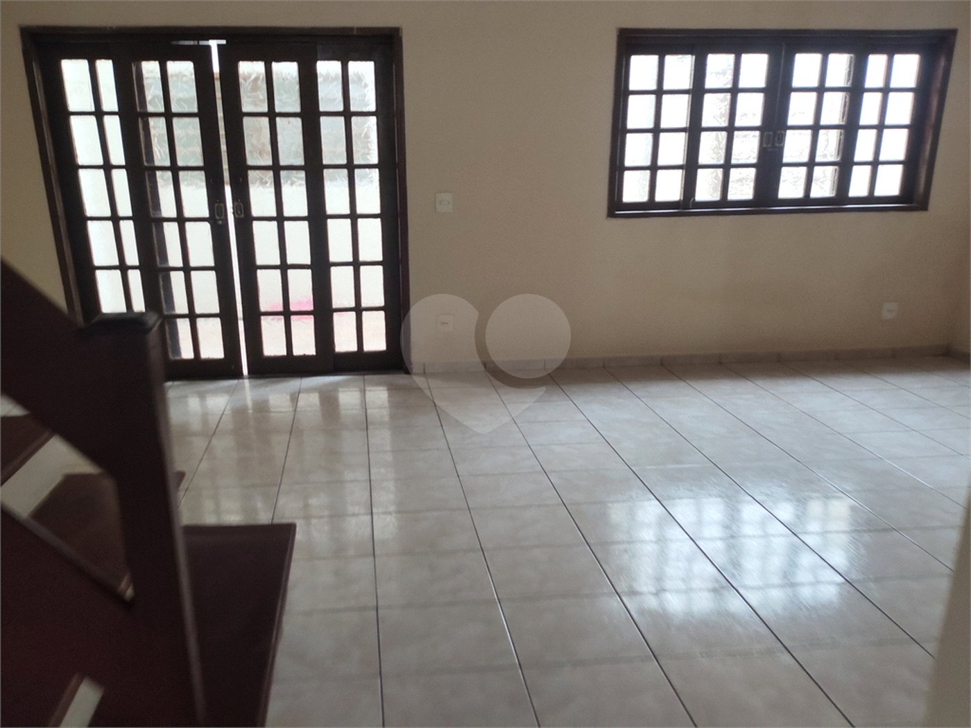 Sobrado para alugar com 3 quartos, sendo 1 suíte, em Jardim Valença, Indaiatuba, SP