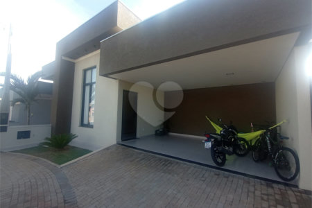 Casa à venda com 3 quartos, sendo 1 suíte, em Residencial Lago dos Ipês, Itapetininga, SP